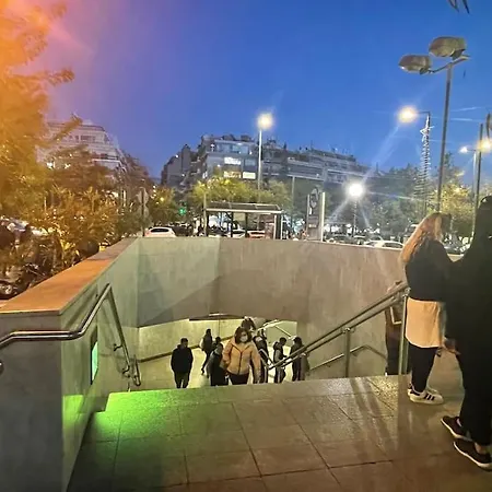 Stone Near Acropolis & Metro 石头记 Felsenhohle * Athens
